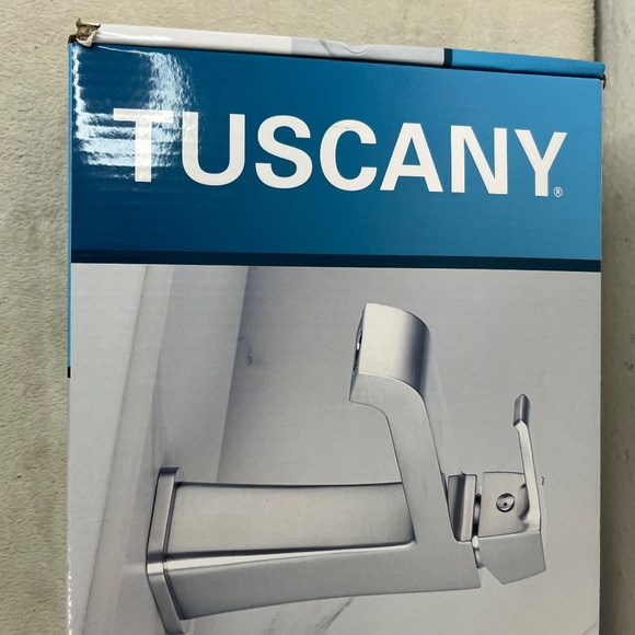 NIB Tuscany Coumbiana Collection Single Handle Faucet Polished Chrome Finish - Picture 5 of 8